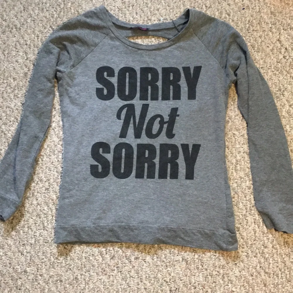 🌸cute long sleeve - Picture 1 of 2